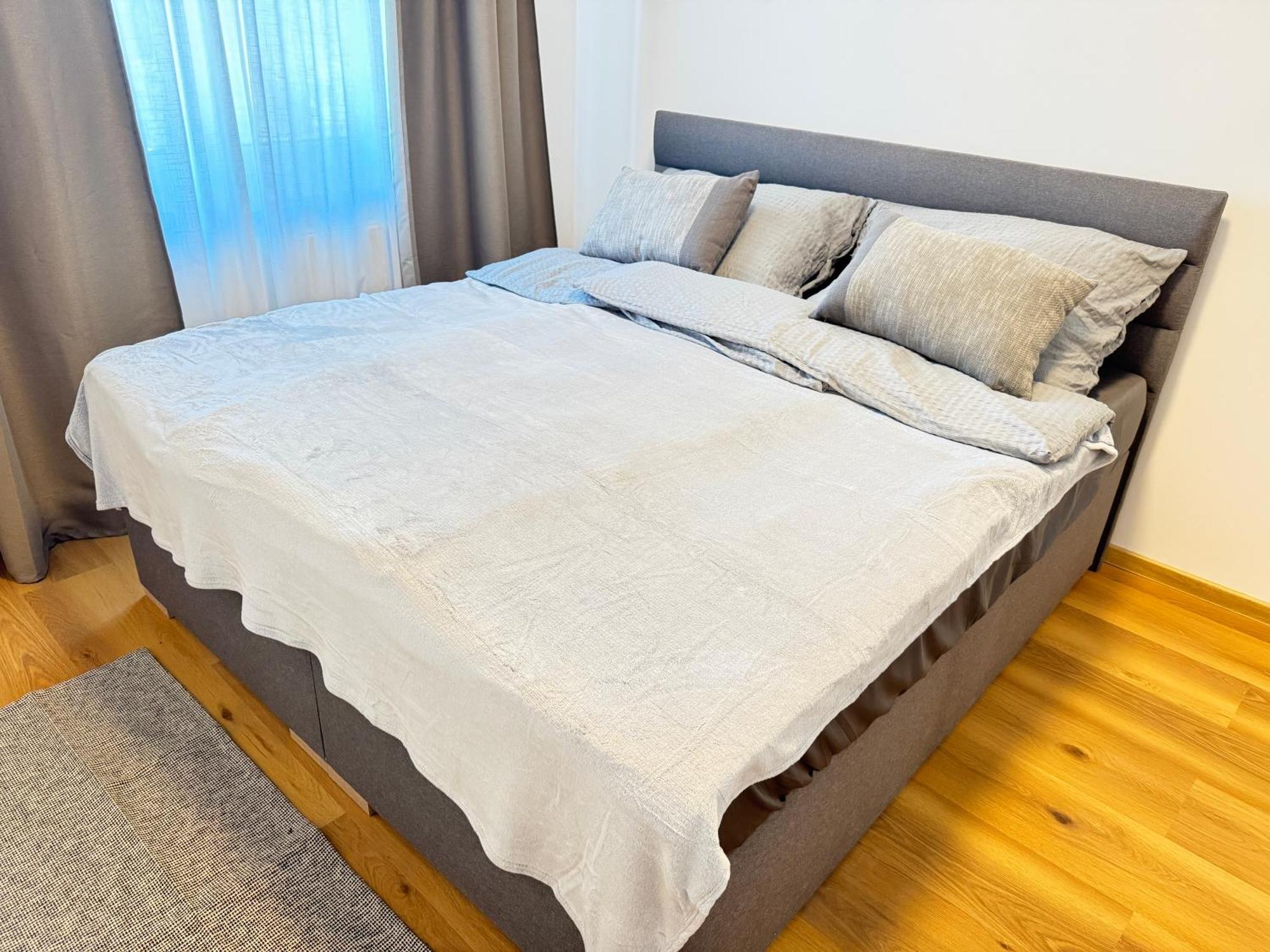 Riverside Apartment Praha Exterior photo