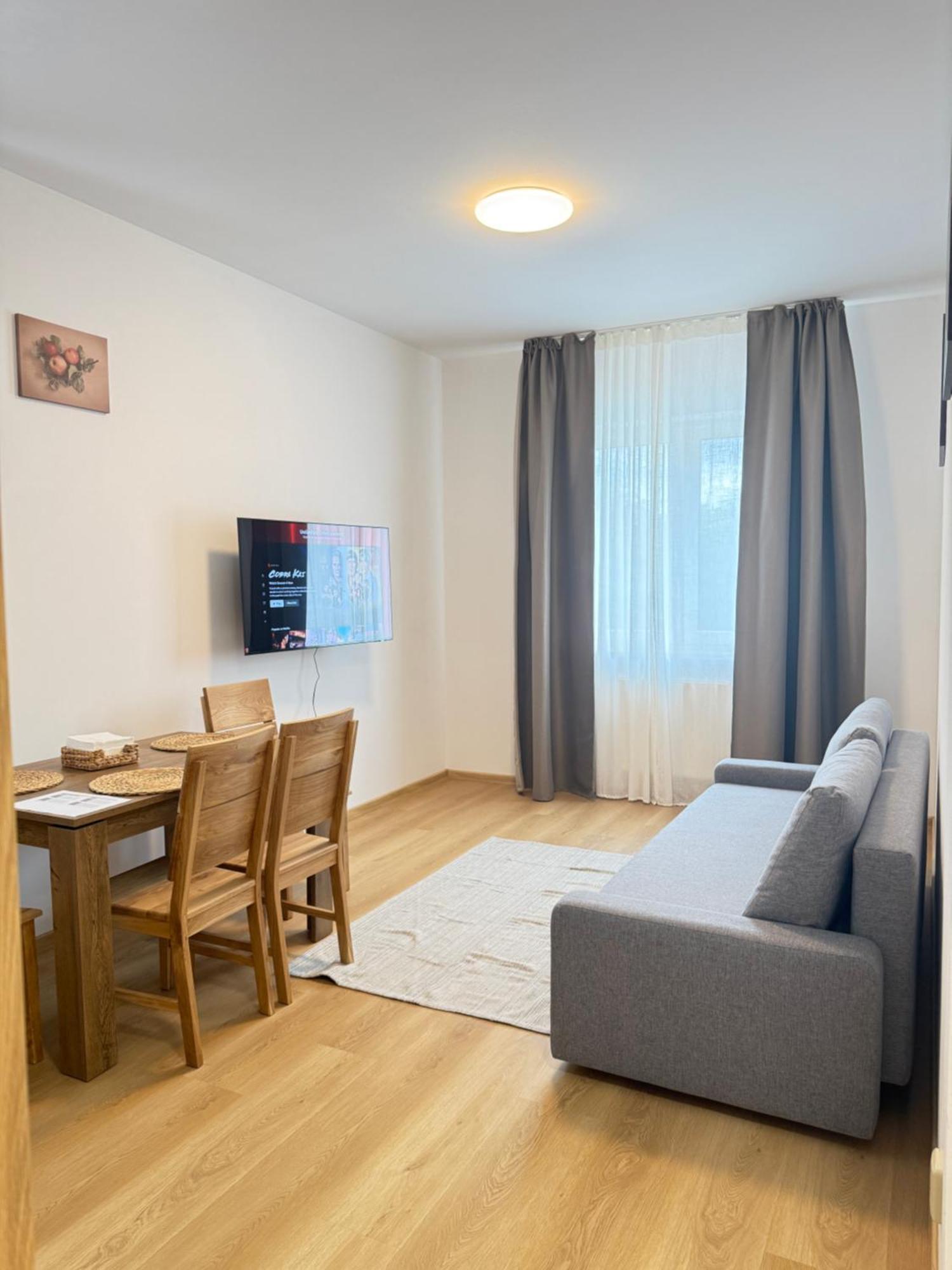 Riverside Apartment Praha Exterior photo